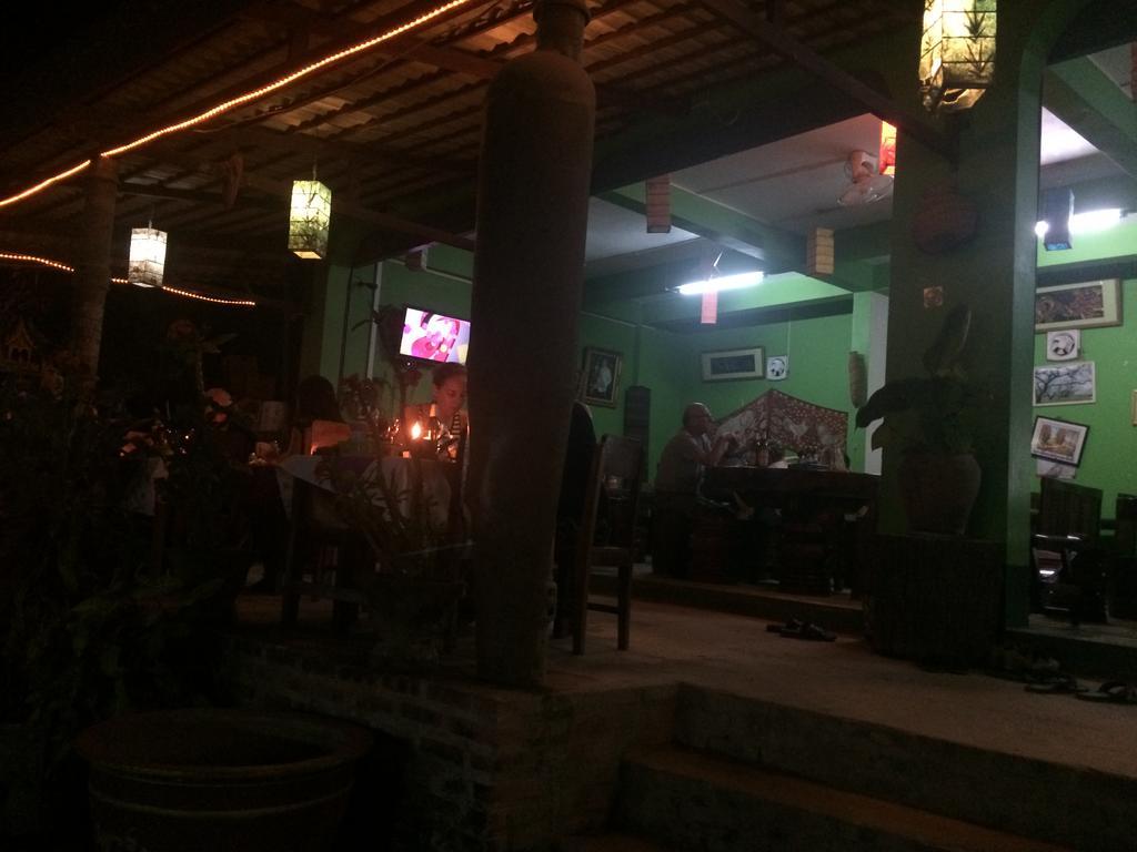 Phonemany Pensión Muang Pakbèng Exterior foto